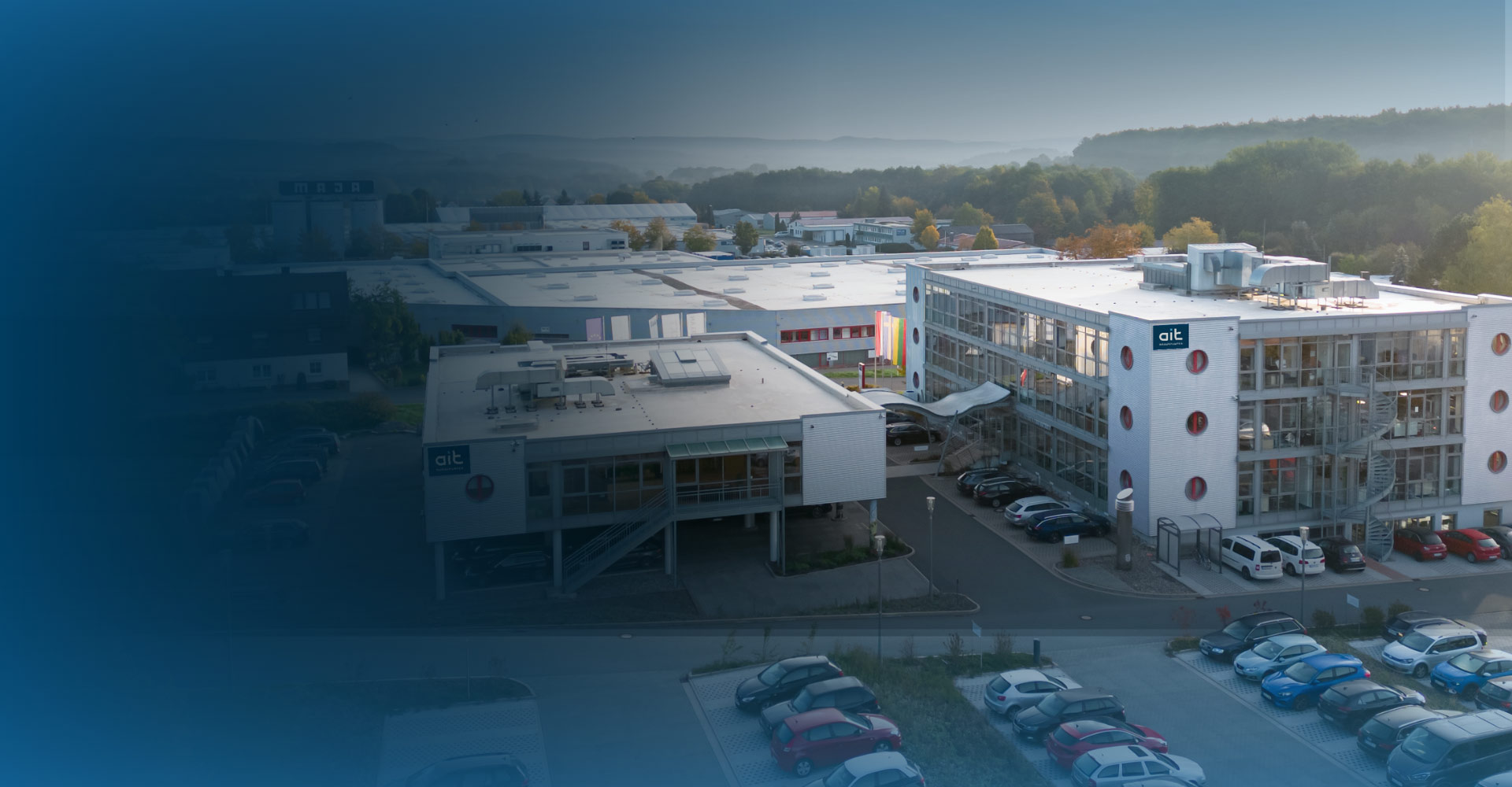 Luftaufnahme der ait Firmenzentrale in Kasendorf